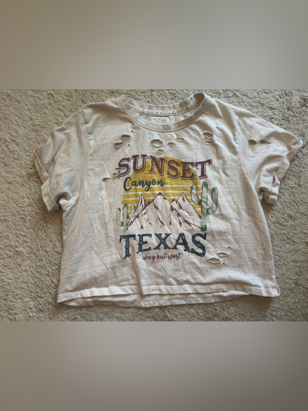 5/$20 recycled threads distressed crop top